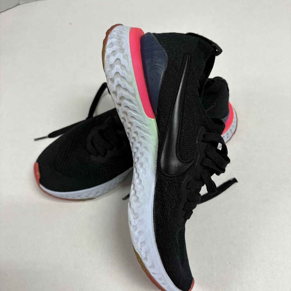 Nike Women's Epic React Flyknit Shoes‎ - Size 8.